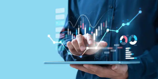 Analisis salarial en una mesa de trabajo